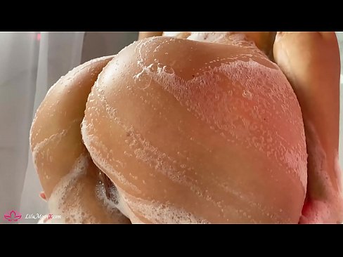 ❤️ Zeshkania masturbon pidhin me vibrator deri në orgazmë intensive në dush ❤️❌ Porno e bukur tek ne ❌️